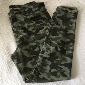 Old Navy Mid Rise Rockstar Skinny Jean